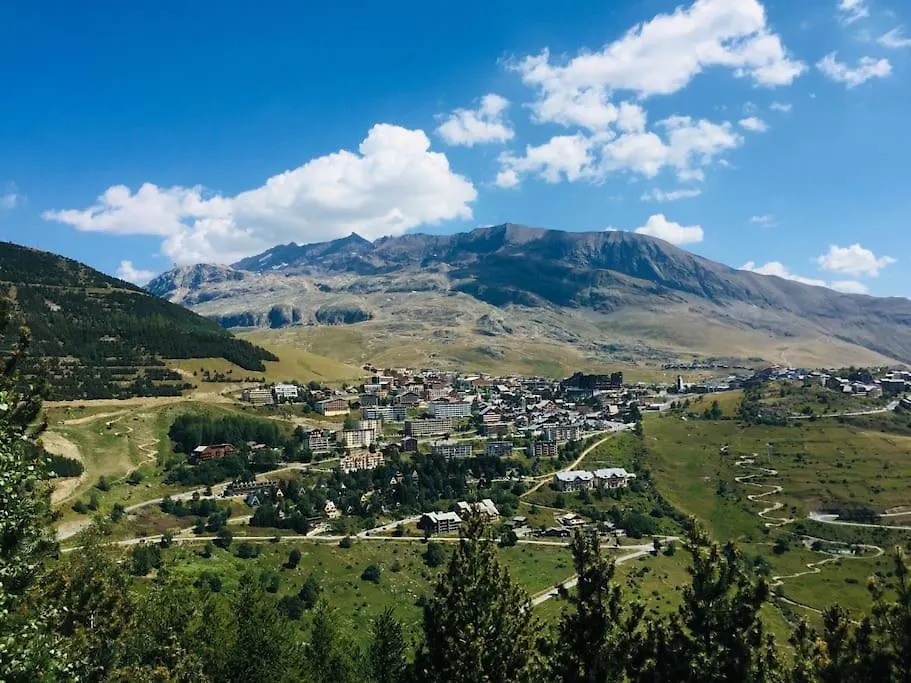 Appartement De Charme, Ski Aux Pieds, Pour 6 Personnes Huez France