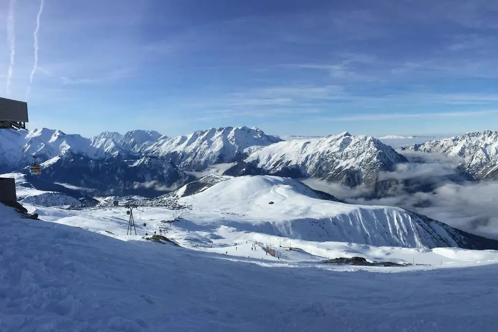 Appartement De Charme, Ski Aux Pieds, Pour 6 Personnes Huez Apartment