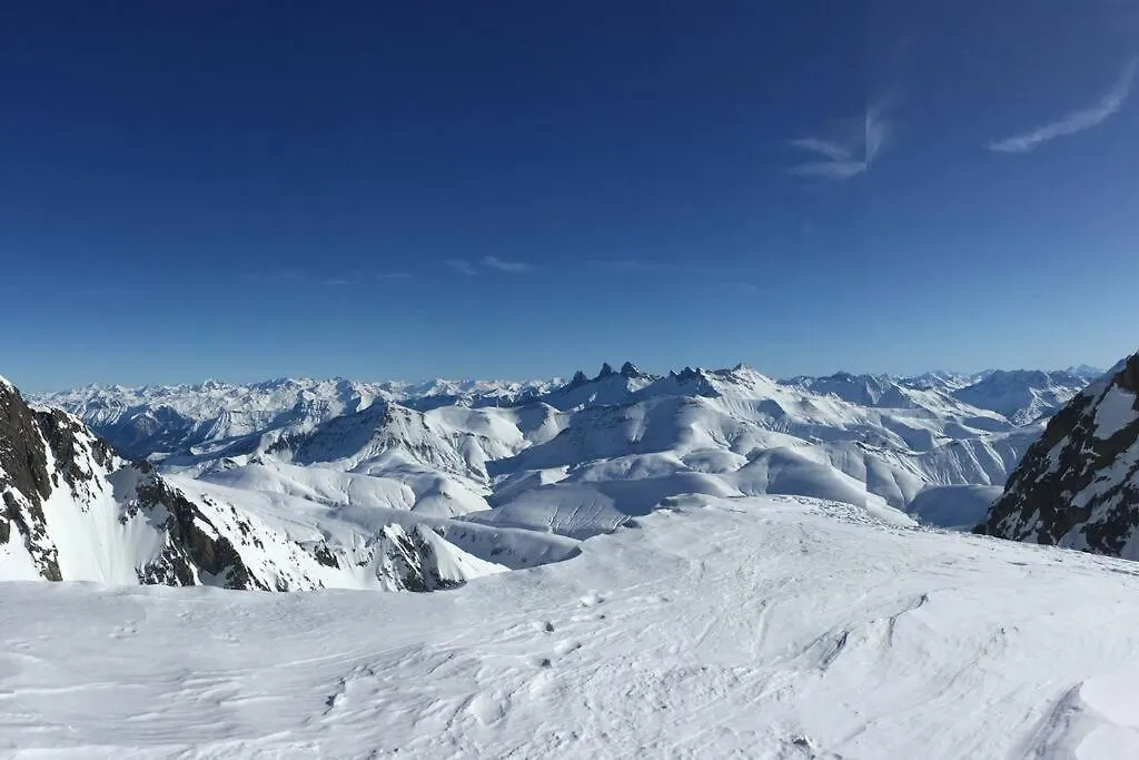 Apartment Appartement De Charme, Ski Aux Pieds, Pour 6 Personnes Huez France