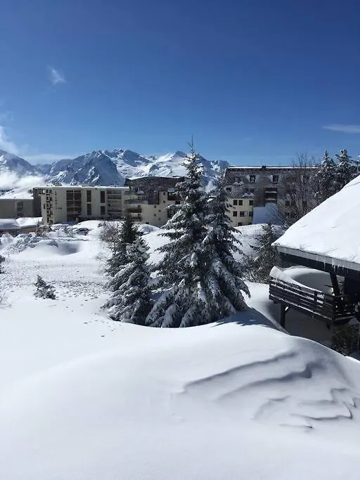 Appartement De Charme, Ski Aux Pieds, Pour 6 Personnes Huez Apartment