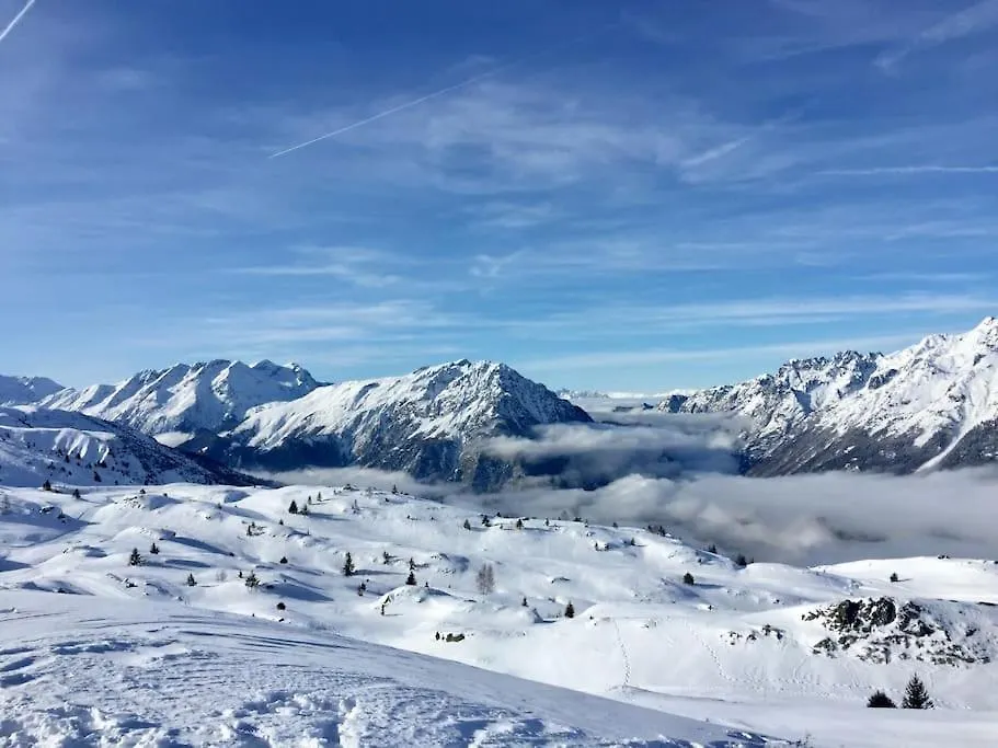Appartement De Charme, Ski Aux Pieds, Pour 6 Personnes Huez Apartment